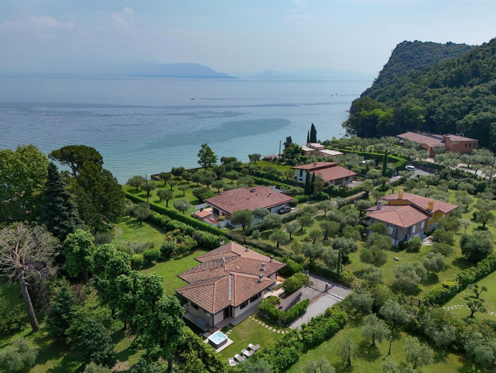 Villa Giulia Manerba del Garda Buitenkant foto